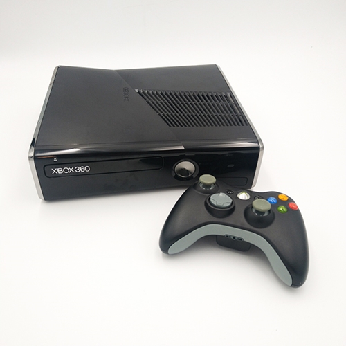 XBOX 360 Konsol - Sort - Slim 250GB - SNR 155093502105 (B Grade) (Genbrug)